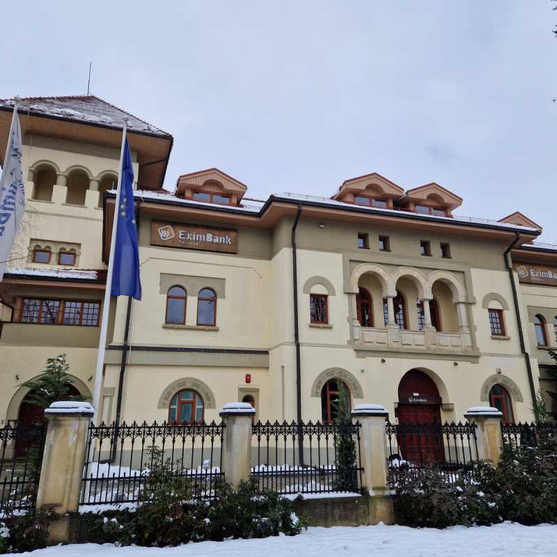 Banca Exim (10/2013)